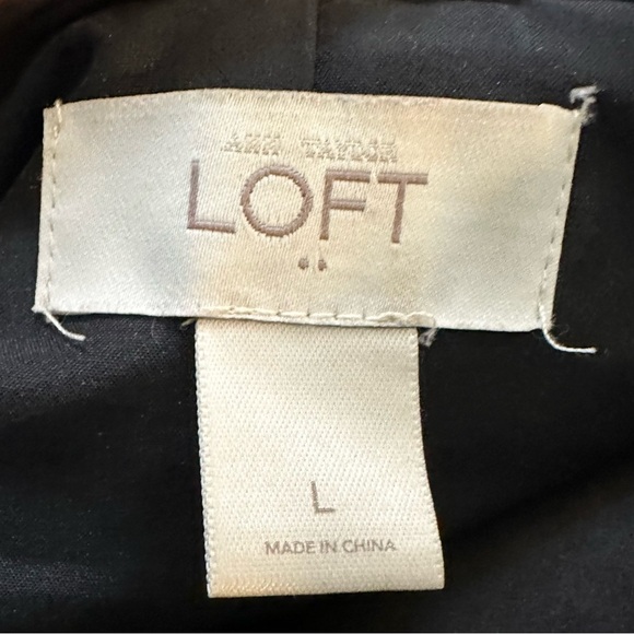 LOFT Black Floral Print Quilted Puffer Vest - Picture 3 of 4